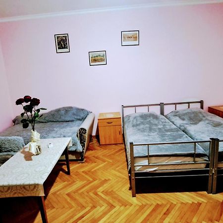 Beautiful Apartment In Old Tbilisi Exterior foto